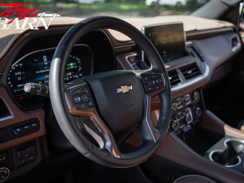Used 2023 Chevrolet Suburban High Country AWD/4WD image 26