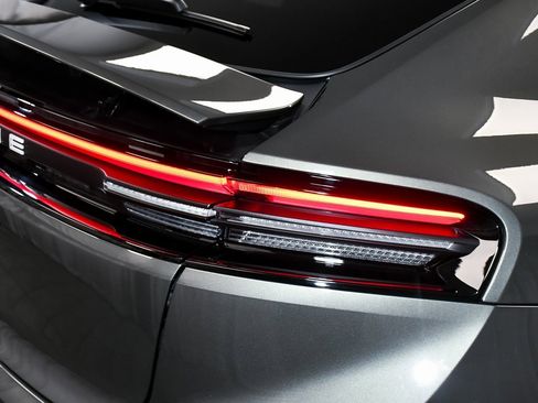 Used 2025 Porsche Macan 4 Electric image 84