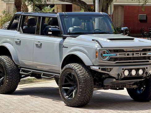 Used 2026 Ford Bronco Outer Banks AWD/4WD image 11