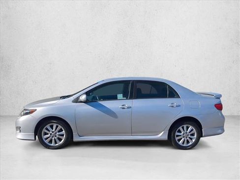 Used 2010 Toyota Corolla S image 9