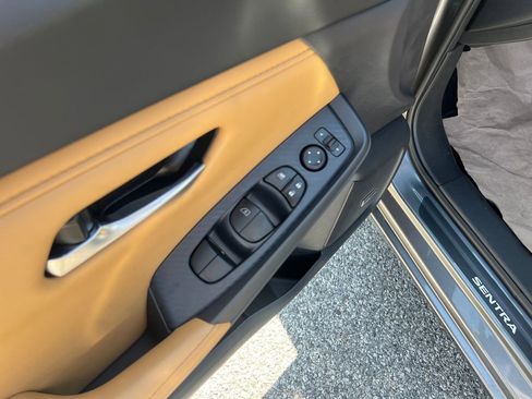 New 2025 Nissan Sentra SV w/ SV Premium Package image 12