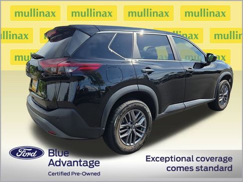 Used 2023 Nissan Rogue S AWD/4WD image 3