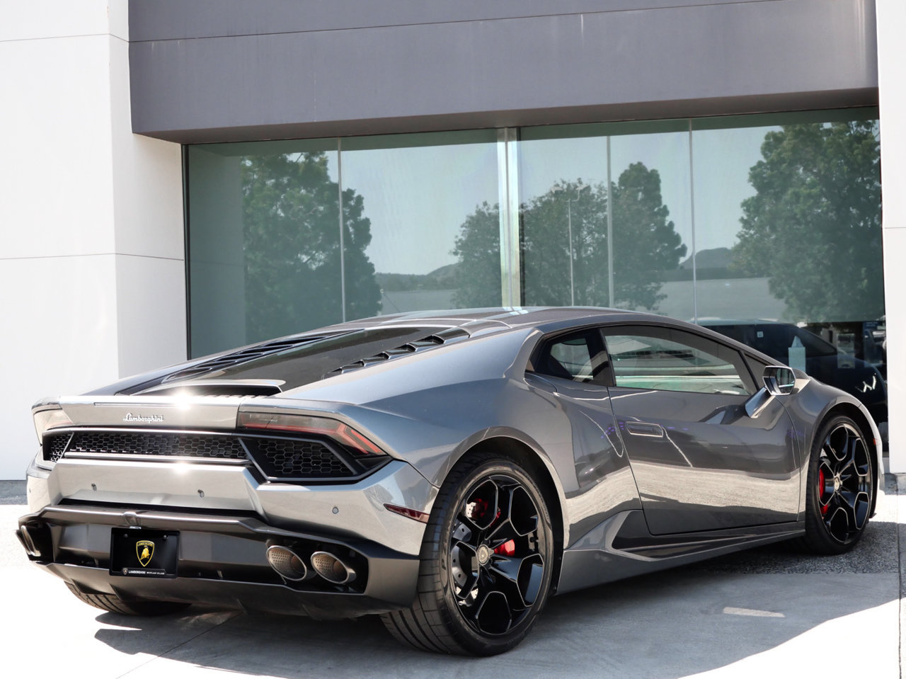 Used 2016 Lamborghini Huracan LP 580-2 RWD image 3