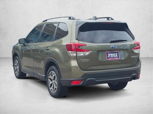 Used 2024 Subaru Forester Premium AWD/4WD image 8