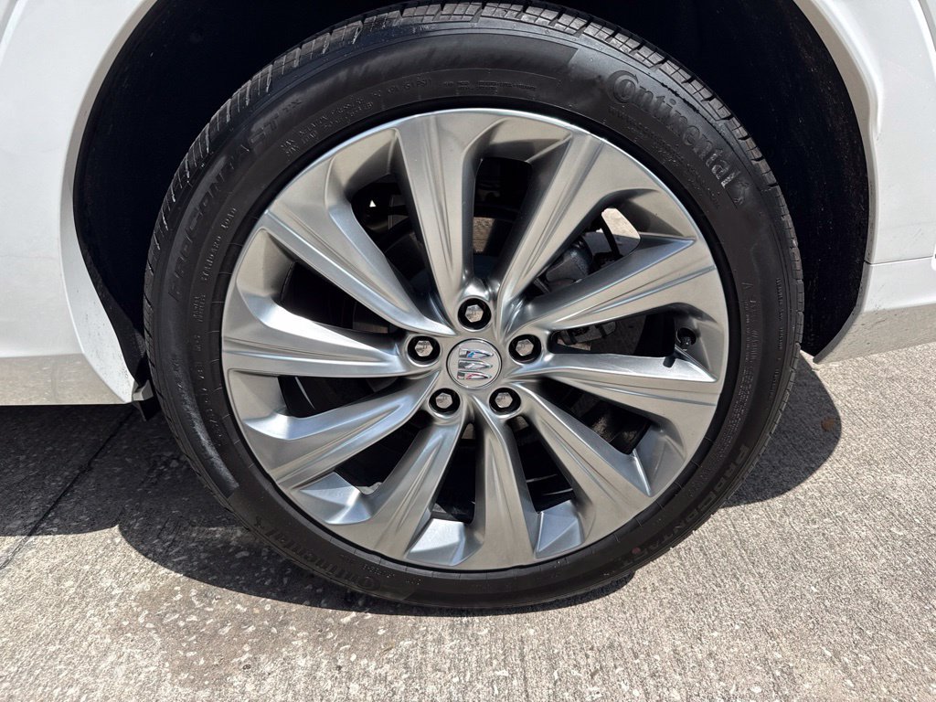 Used 2025 Buick Envista Avenir FWD image 39