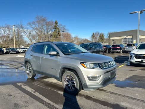 Used 2018 Jeep Compass Latitude w/ Popular Equipment Group image 15