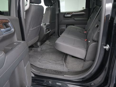 Used 2023 GMC Sierra 1500 Elevation w/ Preferred Package AWD/4WD image 17