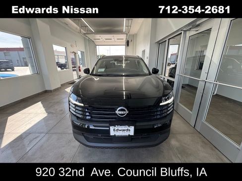 New 2025 Nissan Kicks SV w/ SV Premium Package image 3