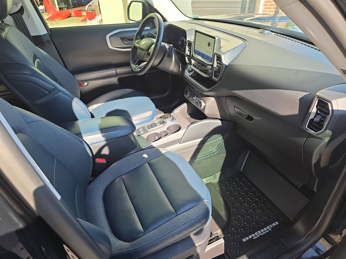 Used 2023 Ford Bronco Sport Outer Banks w/ Tech Package AWD/4WD image 33