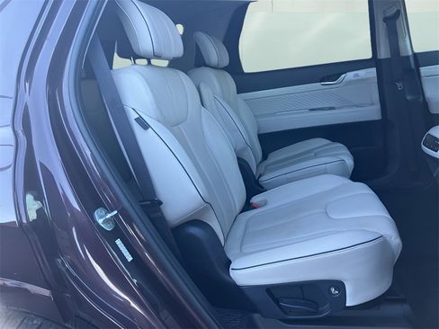 Used 2023 Hyundai Palisade Calligraphy image 33