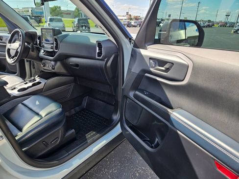 Used 2024 Ford Bronco Sport Outer Banks w/ Tech Package AWD/4WD image 19
