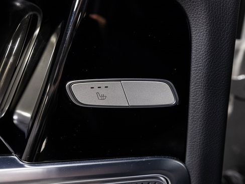 Used 2025 Mercedes-Benz G 550 image 29
