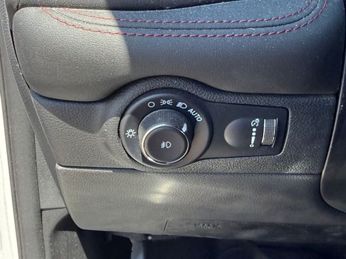 Used 2022 Dodge Durango R/T RWD image 16