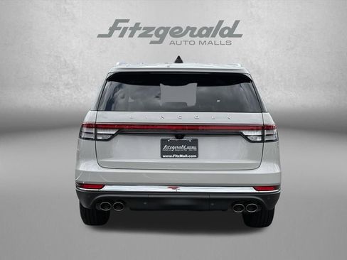 Used 2025 Lincoln Aviator AWD w/ Equipment Group 101A image 7