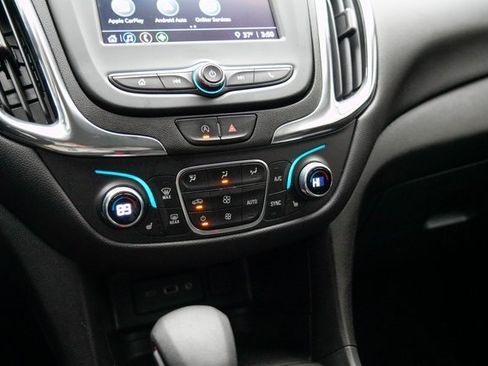 Used 2023 Chevrolet Equinox LT image 29