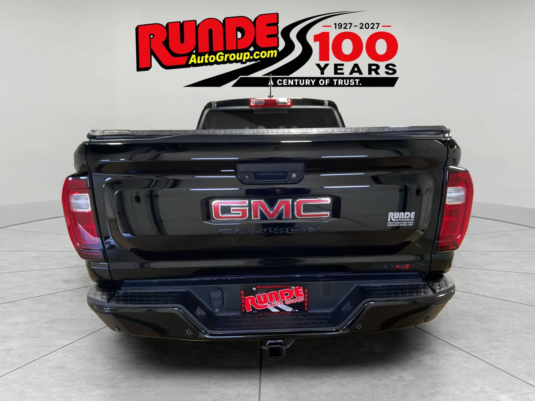 Used 2024 GMC Canyon AT4X AWD/4WD image 4