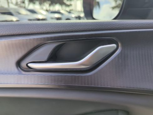 Used 2025 Jeep Grand Cherokee Laredo w/ Luxury Tech Group I image 27