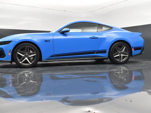 Used 2024 Ford Mustang GT Premium image 22