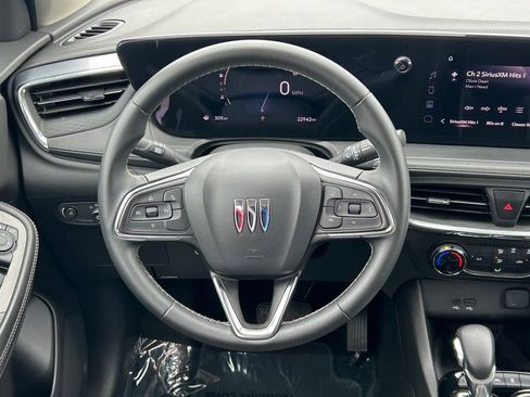 Used 2025 Buick Encore GX Preferred FWD image 35