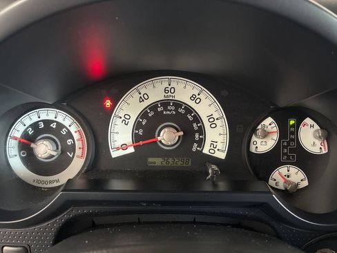 Used 2008 Toyota FJ Cruiser 4WD image 13