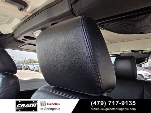 Used 2016 Jeep Wrangler Sahara AWD/4WD image 22