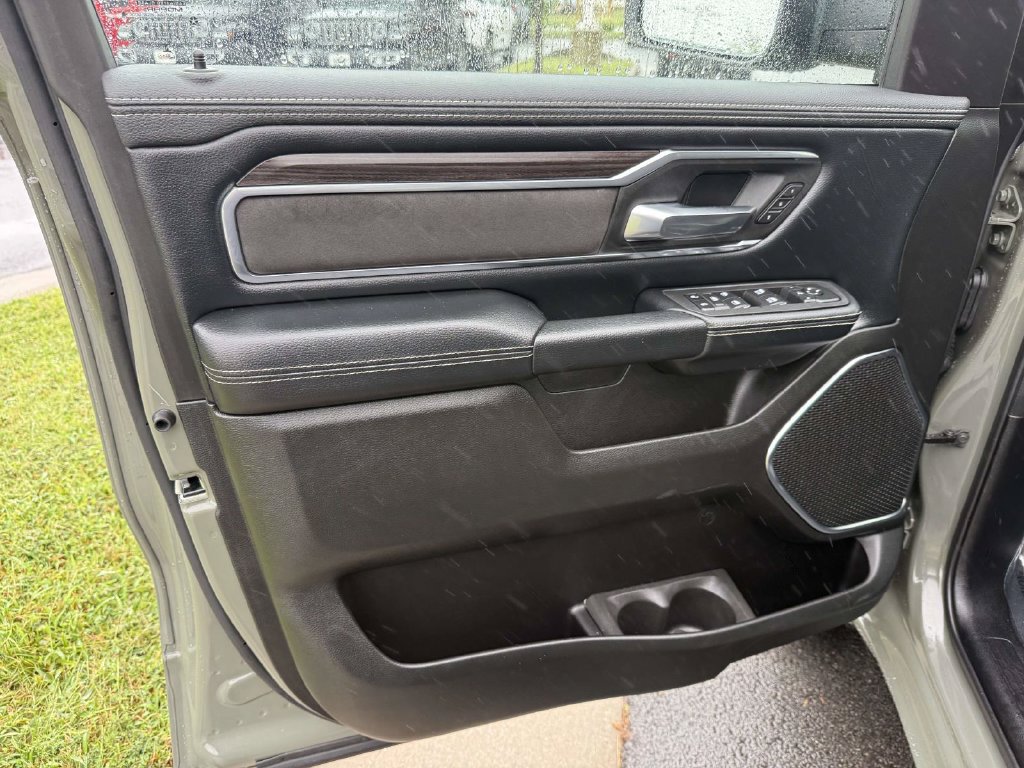 Used 2026 RAM 1500 Laramie AWD/4WD image 30