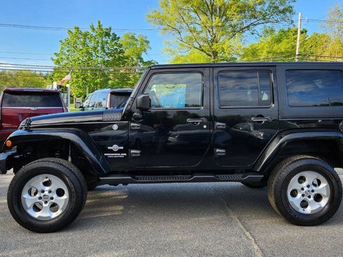 Used 2014 Jeep Wrangler Unlimited Sport AWD/4WD image 10