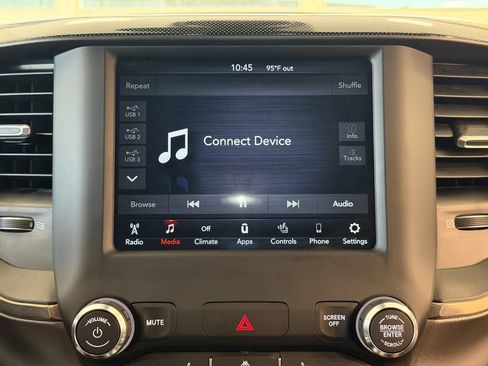 Used 2020 RAM 1500 Sport w/ Level 2 Equipment Goup w/2_L AWD/4WD image 22