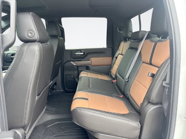 Used 2020 Chevrolet Silverado 2500 High Country w/ Technology Package AWD/4WD image 22