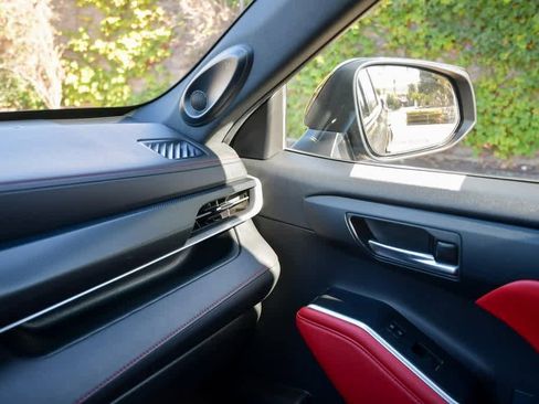 Certified 2022 Toyota Highlander XSE image 28