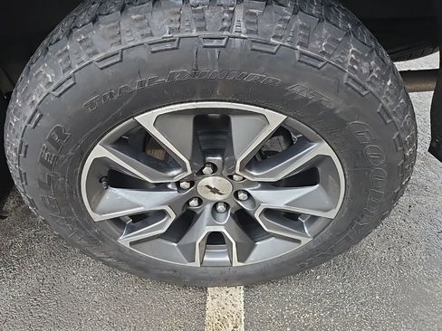 Certified 2025 Chevrolet Silverado 1500 RST image 11