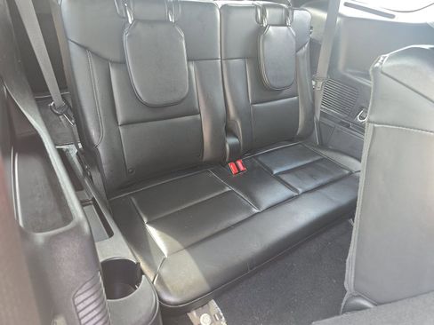Used 2023 Ford Explorer XLT w/ Equipment Group 202A RWD image 15