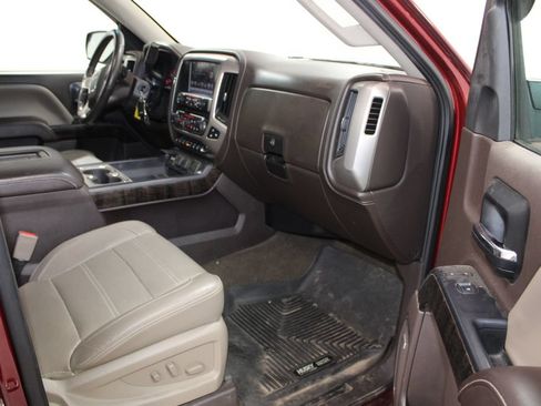 Used 2016 GMC Sierra 1500 Denali w/ Enhanced Driver Alert Package AWD/4WD image 19