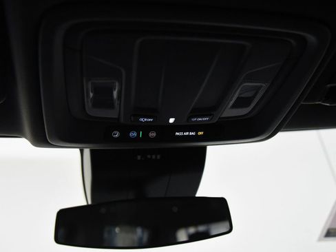 Used 2023 Chevrolet Silverado 1500 RST AWD/4WD image 30