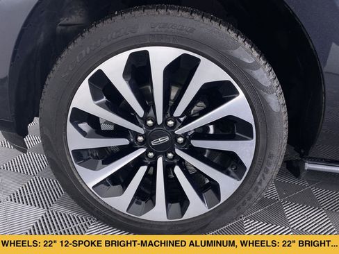 Used 2022 Lincoln Navigator Reserve AWD/4WD image 17