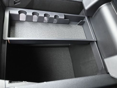 New 2025 Ford F150 Platinum w/ Equipment Group 702A High image 30