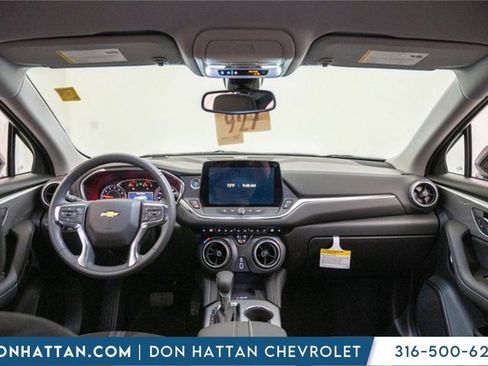 New 2025 Chevrolet Blazer LT w/ Convenience Package image 3