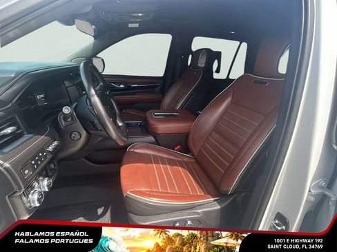 Used 2023 GMC Yukon Denali Ultimate AWD/4WD image 12