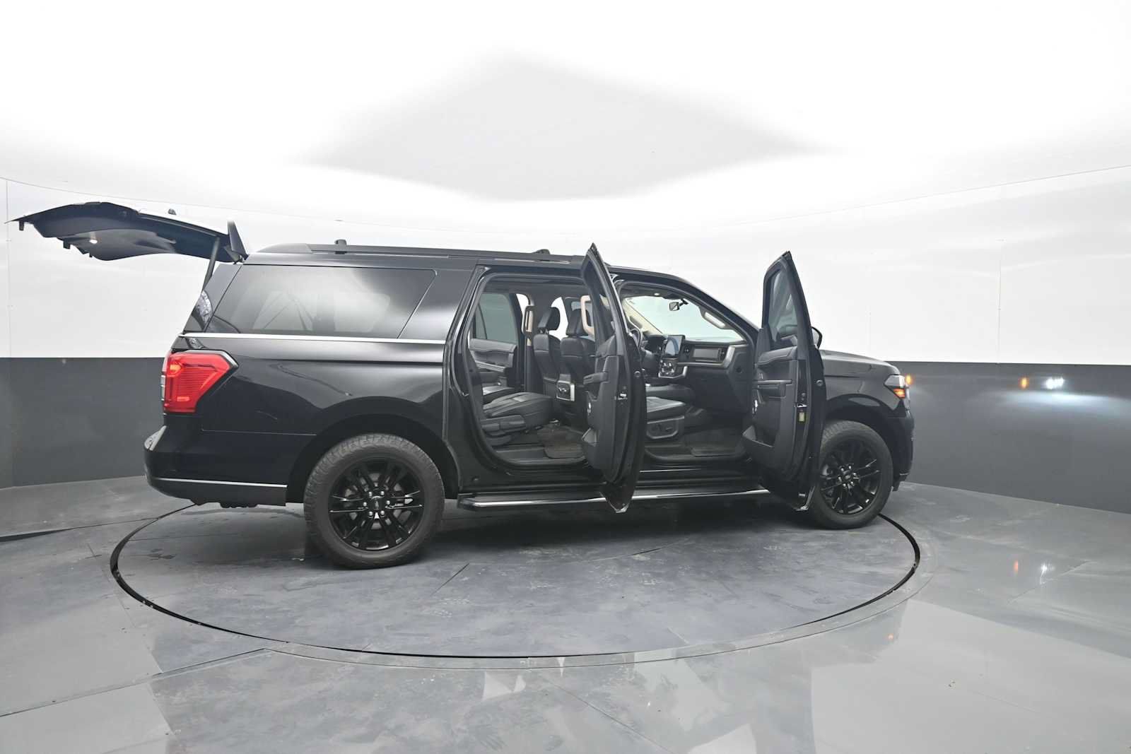 Used 2023 Ford Expedition Max XLT AWD/4WD image 57