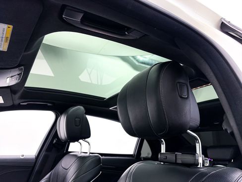 Used 2016 Mercedes-Benz S 550 Sedan image 3
