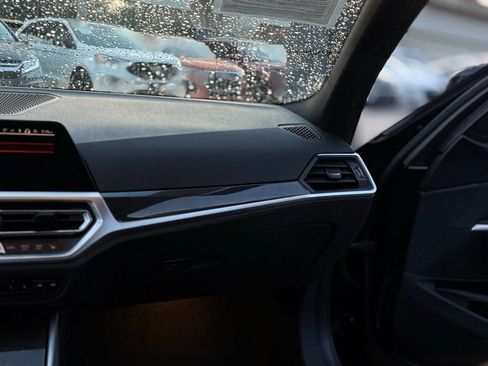 Used 2019 BMW 330i Sedan image 16