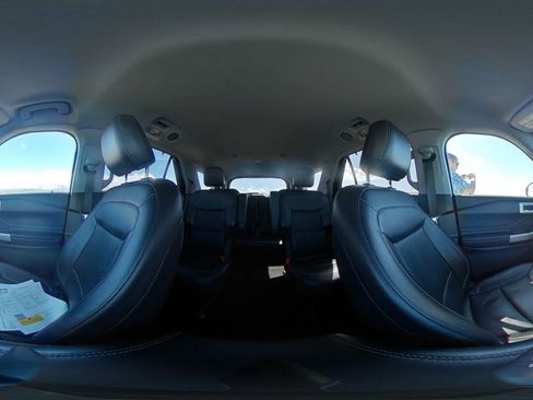 Used 2023 Ford Explorer Limited image 47