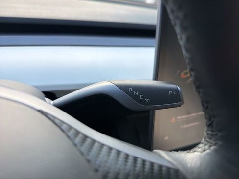 Used 2022 Tesla Model 3 Performance image 17