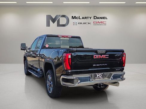 New 2025 GMC Sierra 2500 SLT w/ SLT Convenience Package image 4