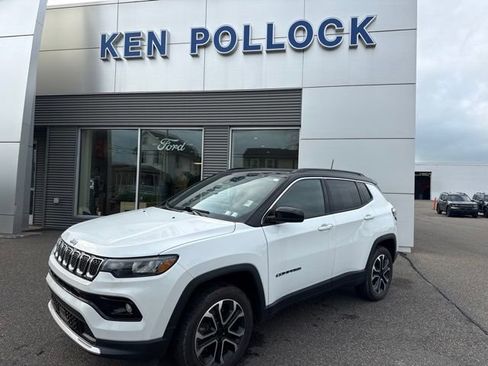 Used 2023 Jeep Compass Limited w/ Sun and Sound Group AWD/4WD image 2