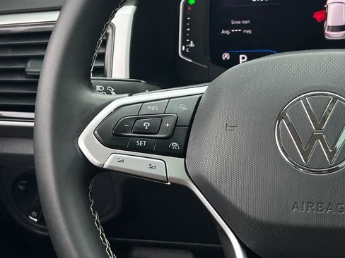 Used 2021 Volkswagen Atlas SEL Premium image 31