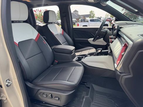 Used 2023 GMC Canyon AT4X AWD/4WD image 14