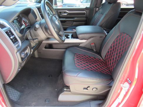 Used 2025 RAM 1500 Big Horn AWD/4WD image 16
