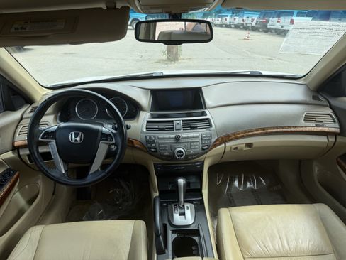 Used 2010 Honda Accord EX-L image 9