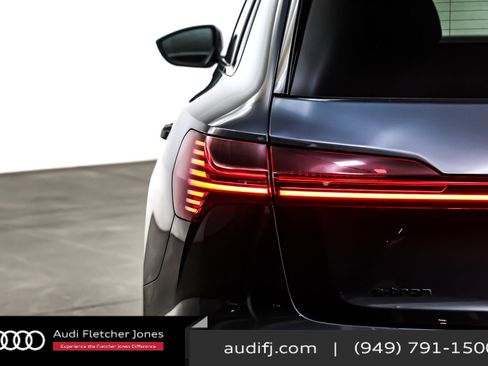 Used 2023 Audi e-tron Premium w/ Convenience Plus Package image 15